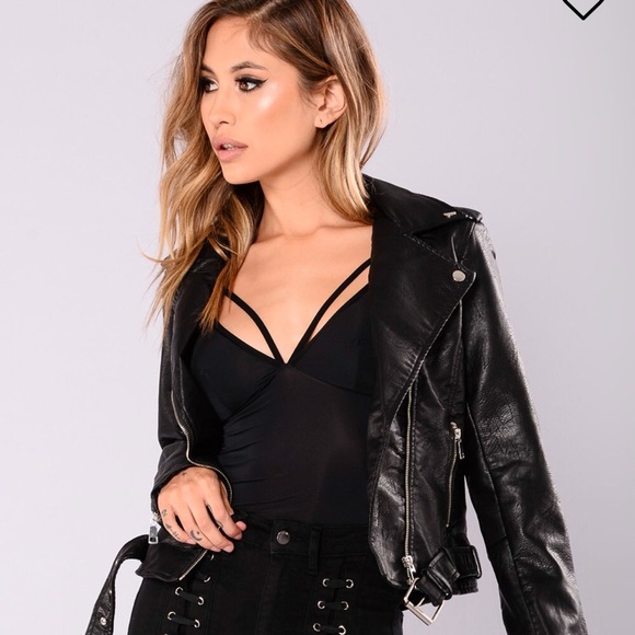 Fashion Nova Jackets & Blazers - 🔺NEW🔺Faux leather jacket